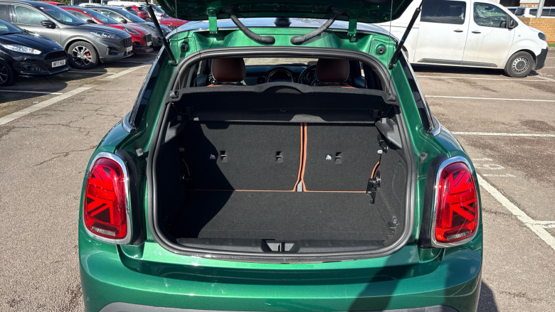 MINI Hatchback 1.5 Cooper Exclusive 5dr Petrol Hatchback